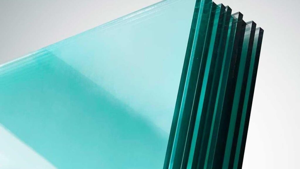 EVA Film vs. PVB vs. SGP: Una comparativa técnica para elegir la interlamina ideal